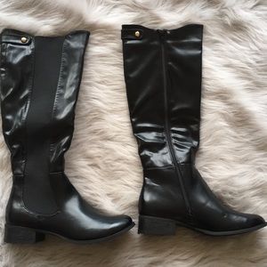 Brand New! Black boots